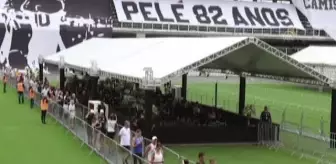 Brezilyalı efsane futbolcu Pele son yolculuğuna uğurlandı