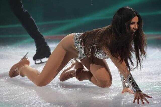 İngiltere'ye damga vuran Türk kızı Ekinsu yine yaptı yapacağını! Buz pistindeki dansı sonrası ortalık karıştı