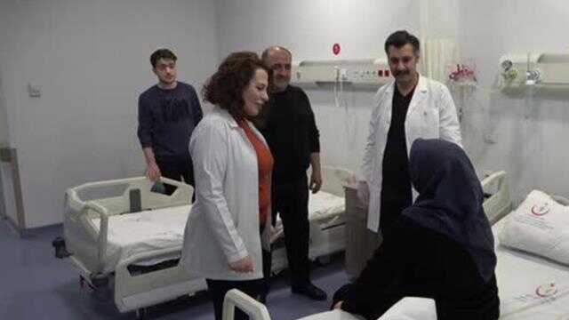 Üniversite öğrencisi yediğinden zehirlenmesi sonucunda 8 ay yürüyememişti! İlk adımını yeni attı Üniversite öğrencisi yediğinden zehirlenmesi sonucunda 8 ay yürüyememişti! İlk adımını yeni attı