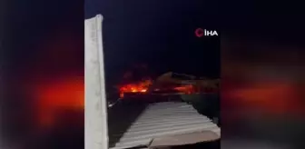 Geri dönüşüm deposu yangını palet imalathanesine sıçradı: İki iş yeri alev alev yandı