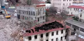 DRON - Surp Pırgiç Ermeni Katolik Kilisesi yangın sonrası havadan görüntülendi