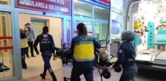 Cenazeye giden aile kaza yaptı: 3 Yaralı