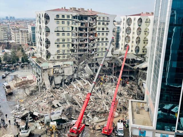 Son Dakika! Kahramanmaraş'ın Pazarcık ilçesinde meydana gelen depremin büyüklüğü AFAD tarafından 7.7 olarak güncellendi
