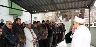 Depremde hayatını kaybeden milli güreşçi son yolculuğuna uğurlandı