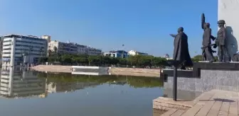 İskenderun sahilini basan deniz suyu çekildi