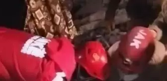 Yoğun bakım hastası kadın yıkılan hastane enkazından 89 saat sonra kurtarıldı