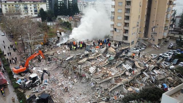 7.7 büyüklüğündeki depremin merkez üssü olan Pazarcık'ta arama kurtarma çalışmaları tamamlandı