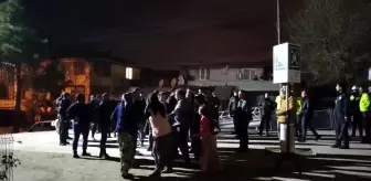 İki grup arasında taşlı, sopalı park yeri kavgası: 6 yaralı