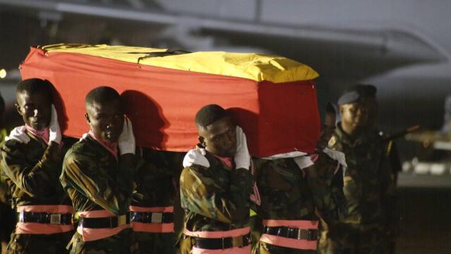 Depremde hayatını kaybeden Christian Atsu'nun cenazesi ülkesi Gana'da resmi törenler karşılandı