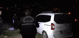 'Dur' ihtarına uymadı, polis memuruna çarpıp ağır yaraladı