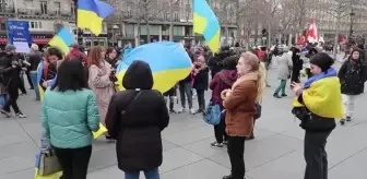 Rusya, Ukrayna savaşının 1. yıldönümünde Fransa'da protesto edildi