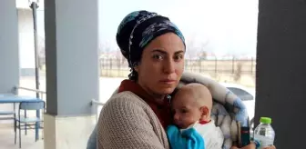 Depreme 4 çocuğuyla birlikte yakalanan anne deprem anını gözyaşlarıyla anlattı