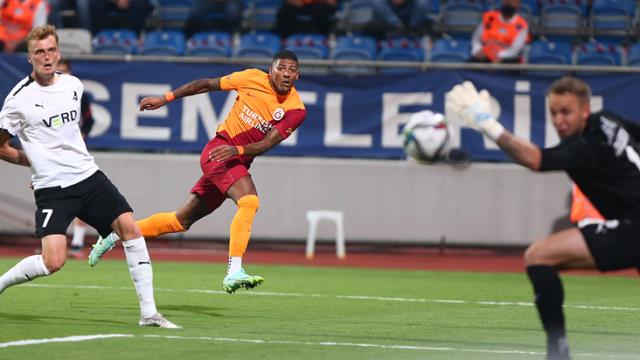 Aslan'dan beklenmedik transfer açıklaması! Galatasaray ve PSV resmen el sıkıştı