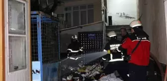 Sigara izmariti tekstil atölyesindeki atık kumaşları yaktı