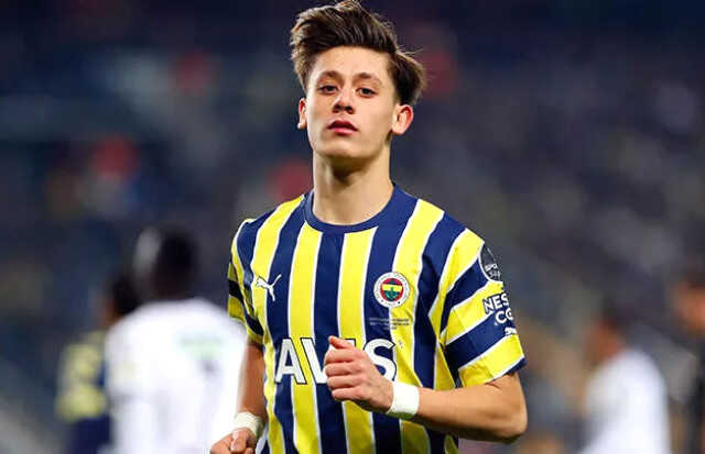 Kadıköy'e Avrupa'dan gözlemci yağacak! İşte Sevilla maçında özel olarak izlenecek 4 Fenerbahçeli