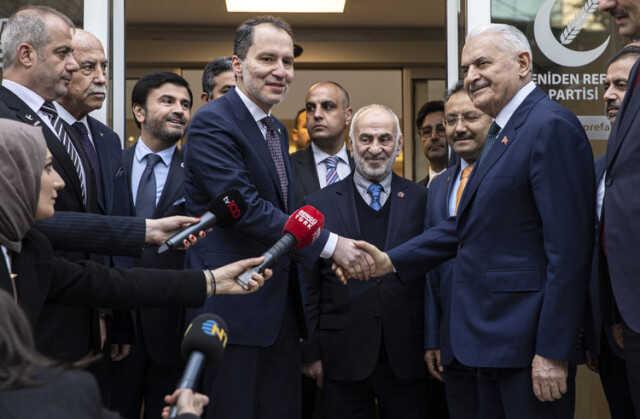 Cumhur İttifakı'na katılacaklar mı? Yeniden Refah Partisi saat 13.00'te son kararını duyuracak Cumhur İttifakı'na katılacaklar mı? Yeniden Refah Partisi saat 13.00'te son kararını duyuracak