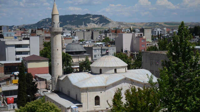 İslam aleminin hasretle beklediği Ramazan'ın ilk iftarı bugün yapılacak! İşte il il iftar saatleri