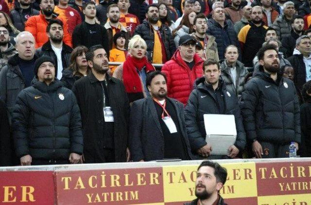 Galatasaray cephesinden sürpriz İlkay Gündoğan çıkışı: Kesinlikle yalnız olmayız