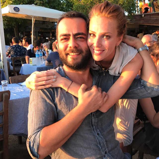 Oyuncu Kerem Fırtına, Yeşil Sol Parti'den milletvekili aday adayı başvurusu yaptı