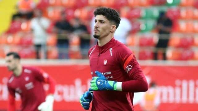 Fenerbahçe'nin kaptanı Altay'dan iddialı sözler: Hırvatistan'ı da yeneriz Fenerbahçe'nin kaptanı Altay'dan iddialı sözler: Hırvatistan'ı da yeneriz