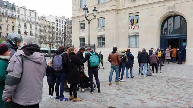 Paris'te yapılan scooter referandumundan, yüzde 90 'Yasaklansın' çıktı