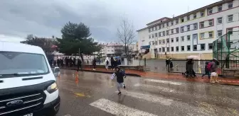 Bingöl merkezli deprem Elazığ'da da hissedildi, öğrenciler tahliye edildi