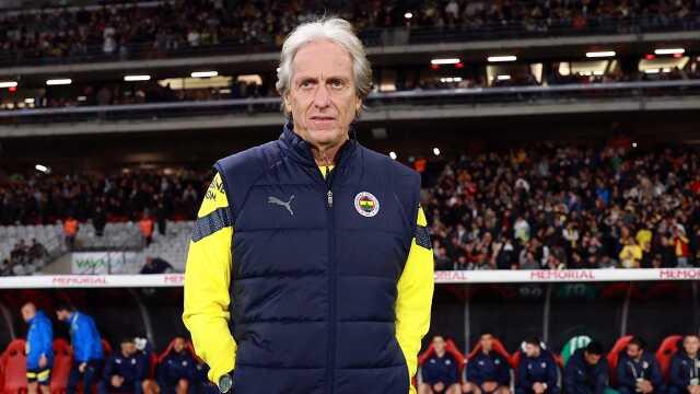 İtalyanlar yazdı! Jorge Jesus giderse Fenerbahçe'nin yeni hocası Süper Lig'den