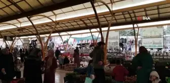 Gediz'de Bayram Öncesi Pazar Yoğunluğu