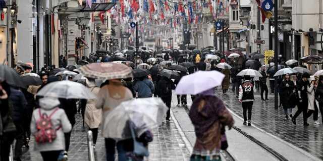 Hazırlıklı olun! İstanbul'da yarın hava bir anda değişecek, megakenti 'oraj' vuracak