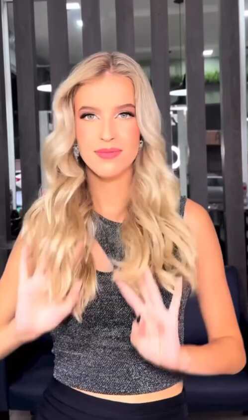 65 yaşındaki belediye başkanı, 16 yaşındaki güzellik kraliçesiyle evlendi 65 yaşındaki belediye başkanı, 16 yaşındaki güzellik kraliçesiyle evlendi