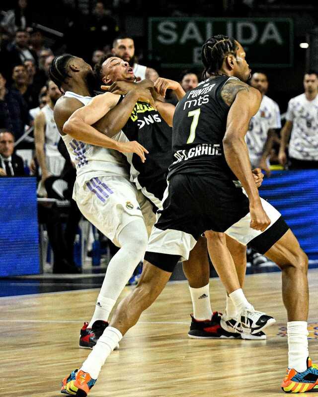 Euroleague, tarihi şiddet olaylarının yaşandığı Real Madrid-Partizan maçının skorunu tescil etti