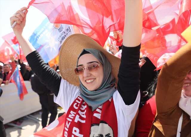 1 milyon 700 bin kişi katıldı! İşte fotoğraflarla AK Parti'nin Büyük İstanbul Mitingi