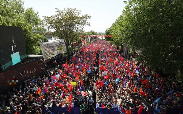 Son Dakika! Cumhurbaşkanı Erdoğan'dan İmamoğlu'na taşlı saldırıyla ilgili ilk yorum: Kendi kendilerine provokasyon çıkarıyorlar