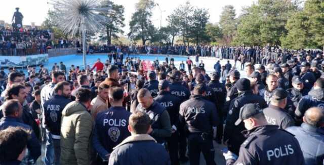 Bakan Kurum ve Binali Yıldırım'dan İmamoğlu'na yapılan taşlı saldırıya ilk yorum