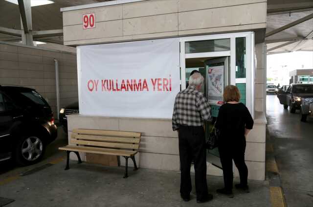 2. tur seçimlerinde yurt dışı ve gümrüklerde kullanılan oy sayısı rekor kırdı 2. tur seçimlerinde yurt dışı ve gümrüklerde kullanılan oy sayısı rekor kırdı