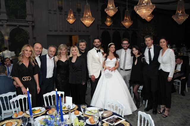 Oğlunu evlendiren Bolulu şef Mehmet Yalçınkaya, köçeklerle göbek attı