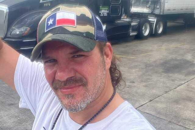 Yıllar önce Türkiye'yi terk eden Tolga Karel, Kılıçdaroğlu'na seslendi: İstifanızı açıklayın