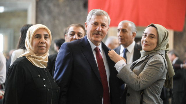 Ortak listeden Meclis'e giren 10 Gelecek Partili milletvekili CHP'den istifa etti