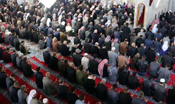 Cuma namazı farz mı? Cuma namazı kılmak kimlere farz?