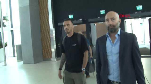 Sezonun ilk transferi Trabzonspor'dan! Dimitrios Kourbelis, İstanbul'a geldi