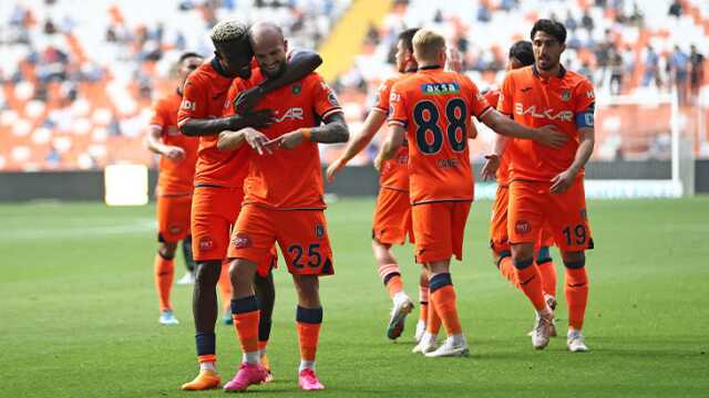 Beşiktaş'tan sonra yine takıldılar! Adana Demirspor evinde ağır kaybetti Beşiktaş'tan sonra yine takıldılar! Adana Demirspor evinde ağır kaybetti