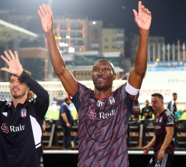 Son Dakika: Beşiktaş, Kasımpaşa'yı deplasmanda 5-2 mağlup etti