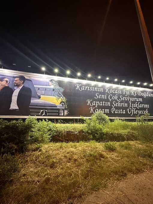 Sosyal medya fenomeni Dilan Polat'ın eşine doğum günü sürprizi olay oldu Sosyal medya fenomeni Dilan Polat'ın eşine doğum günü sürprizi olay oldu