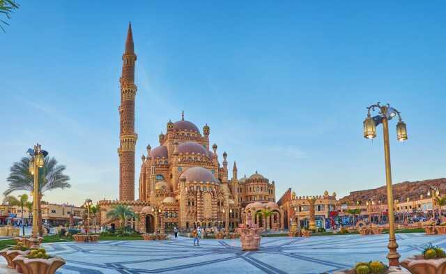 Sharm El Sheikh nerede? Şarm El Şeyh'e nasıl gidilir? Sharm El Sheikh uçak biletleri, piramit turları ne kadar? Şarm El Şeyh gezilecek yerler!