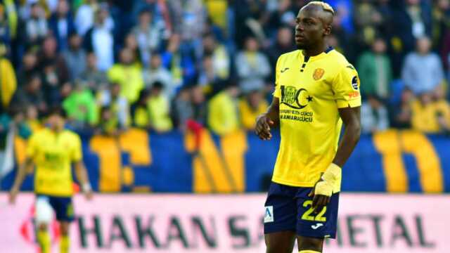 Sezona damga vurmuştu! Ankaragücü, Ali Sowe hakkındaki kararını verdi Sezona damga vurmuştu! Ankaragücü, Ali Sowe hakkındaki kararını verdi