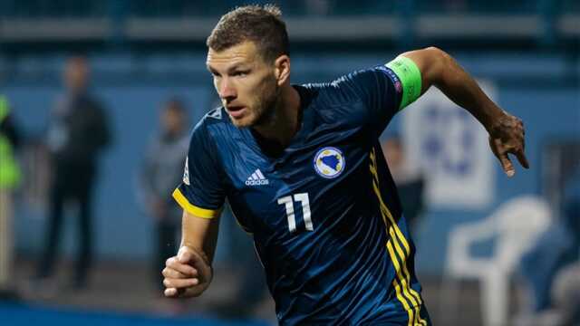 Süper Lig devi transferi bitiriyor! Dzeko'nun menajeri İstanbul'da Süper Lig devi transferi bitiriyor! Dzeko'nun menajeri İstanbul'da