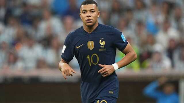 Kaybetmiyorlar! Fransa, Mbappe'yle Yunanistan'ı da devirdi Kaybetmiyorlar! Fransa, Mbappe'yle Yunanistan'ı da devirdi