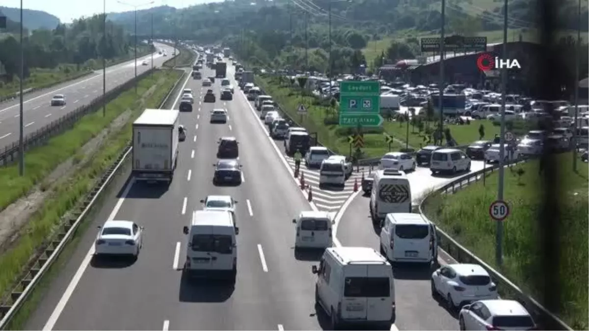 TEM Otoyolu Bolu geçişinde yol verme kavgası Son Dakika