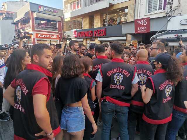 LGBT yürüyüşünde 113 gözaltı! İstanbul Valisi Davut Gül, vatandaşlara seslendi: Eleştirmek için bile onları paylaşmayın