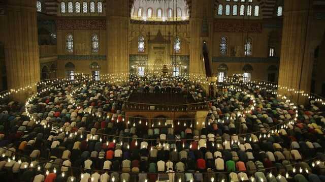 Bayram namazı nasıl kılınır, kaç rekat, nasıl niyet edilir? Diyanete göre bayram namazı kılınışı 2023!